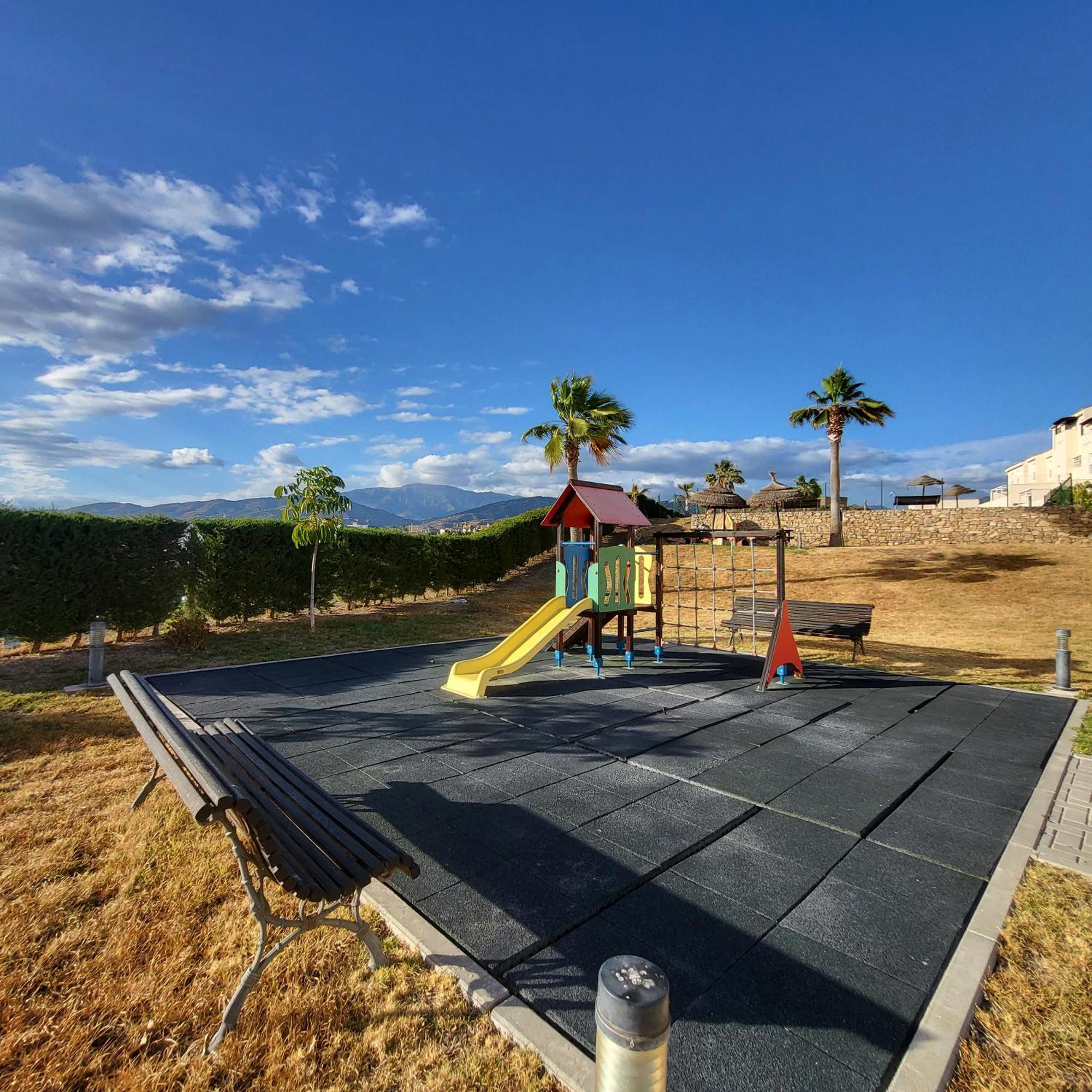 Apartamento Golf En Baviera Con Vistas Al Mar Caleta de Vélez Exterior foto